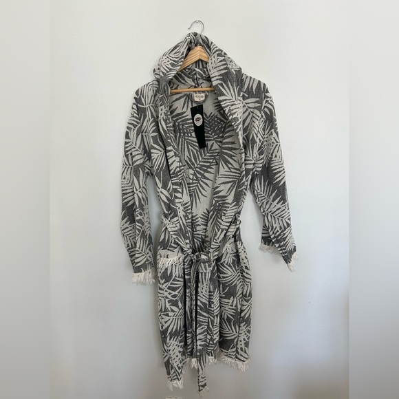 Boho Robe or Cover-Up Size Small NWT - Picture 1 of 7